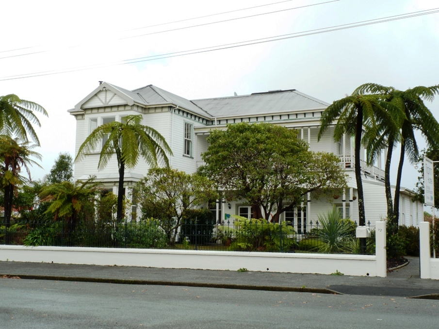 Utopia Lodge (Former)